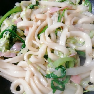 ベーコン白菜菊菜の焼きうどん